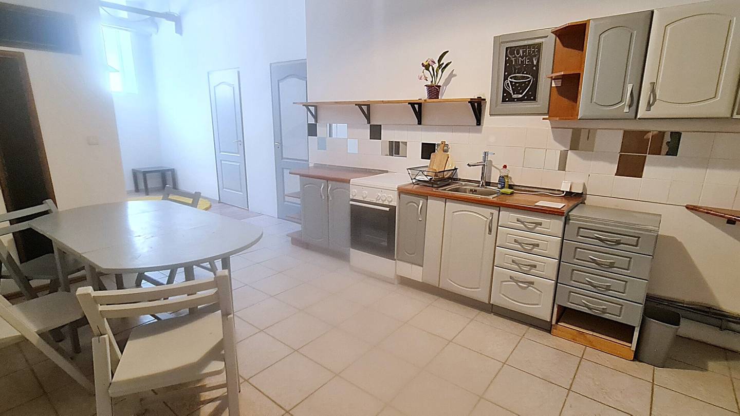 Büro / Lager - 6 Zimmer - Nahe U6 Burggasse