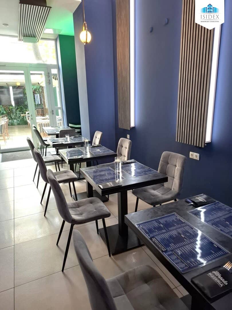 Charming restaurant with a winter garden in the heart of Vienna. Your new location awaits. Seize the opportunity now?","de":"Charmantes Restaurant mit Wintergarten im Herzen Wiens – Ihr neuer Standort wartet - Ergreifen Sie die Gelegenheit beim Schopf !!"