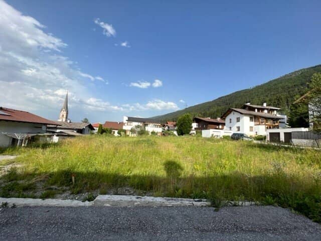 Doppelhaushälfte in Traumlage in Rinn in Massivbauweise zu verkaufen - Grundstück bereits vorhanden!