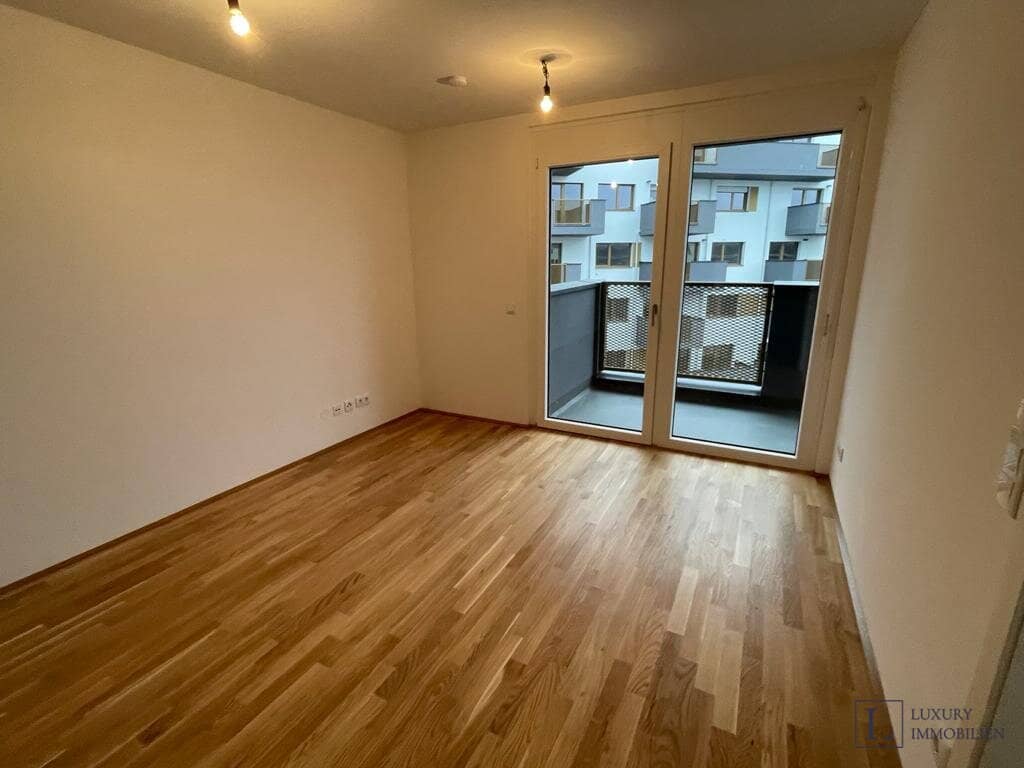 2-Zimmer-Wohnung & Tiefgaragenplatz incl., schöne Aussicht in begehrter Lage