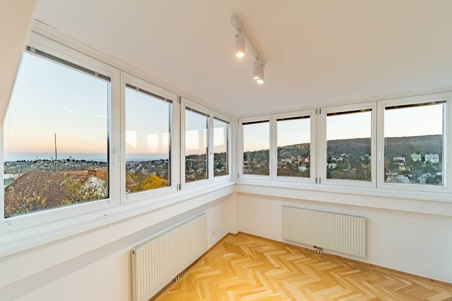 Exclusive attic apartment with terrace and impressive distant view approx. 211.36 m² living space, Wienerwald area? Note: This is the English translation of the German title provided to ensure accuracy.