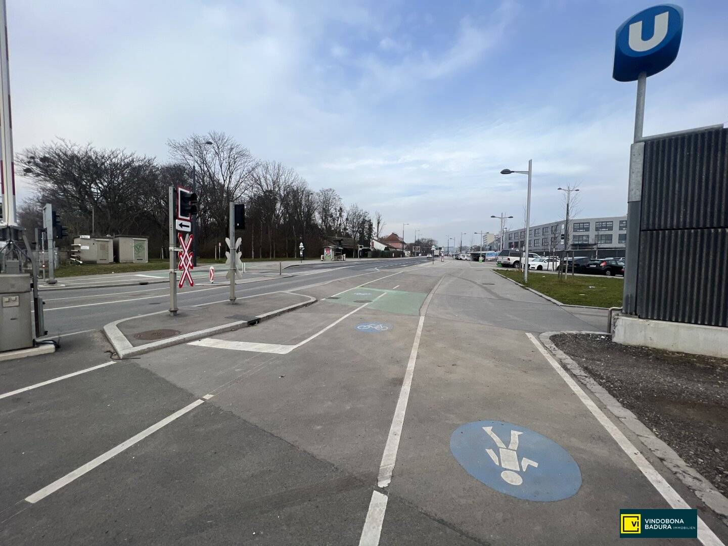 Underground parking space near U-Bahn Oberlaa – Safe &amp; convenient parking
