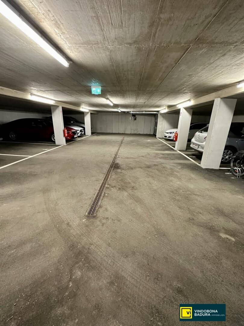 Underground parking space near U-Bahn Oberlaa – Safe &amp; convenient parking