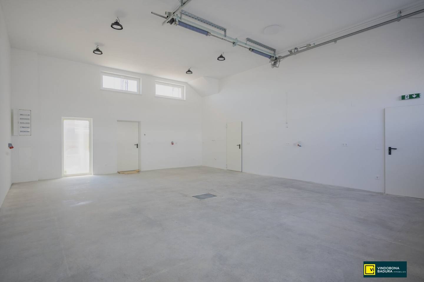 Ready for your success: Commercial spaces including offices in first occupancy