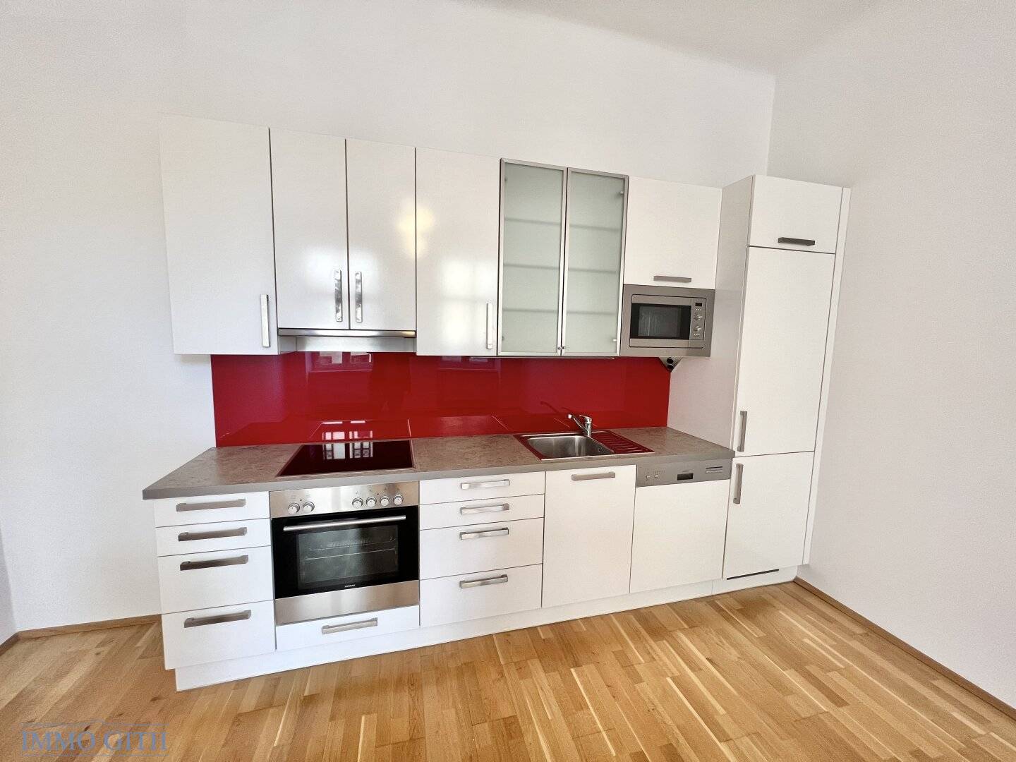 TOP-ANLEGERWOHNUNG! HELLE, RUHIGE ALTBAUWOHNUNG MIT LIFT NAHE WÄHRINGER PARK ZU KAUFEN!