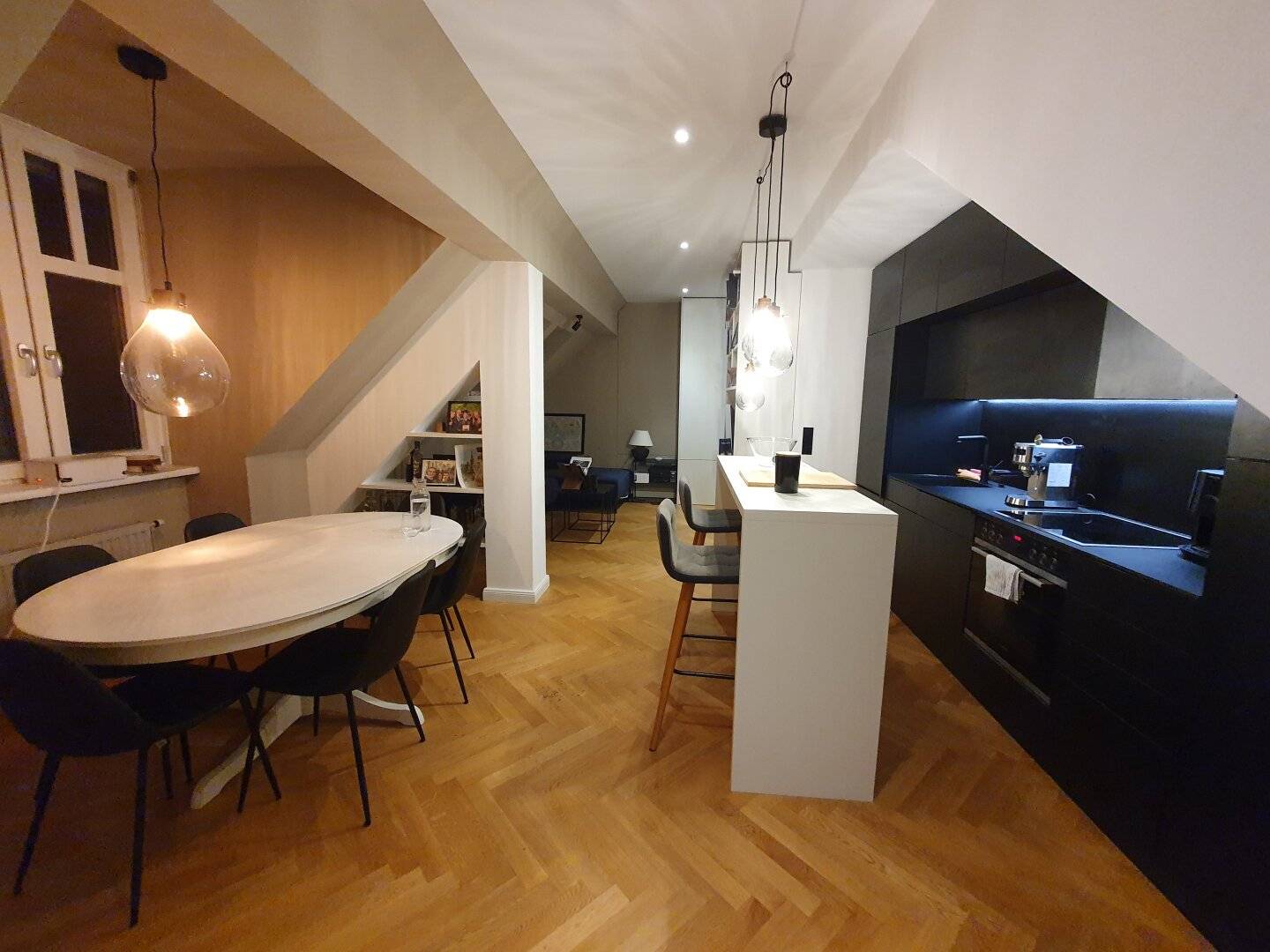 Top Dachgeschoßwohnung in Graz - Modernes Wohnen in zentraler Lage
