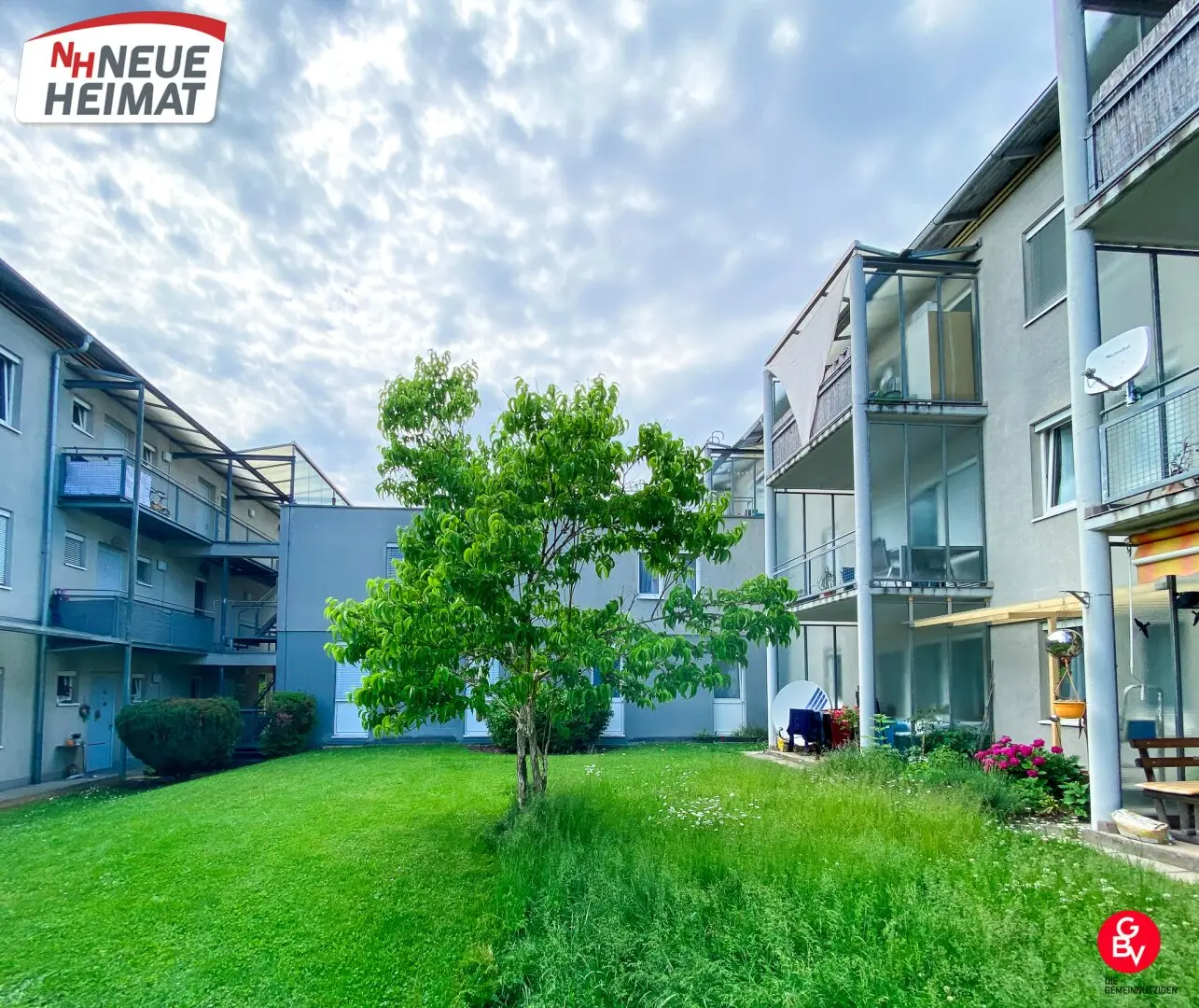 Spacious family apartment with balcony in Schwertberg
