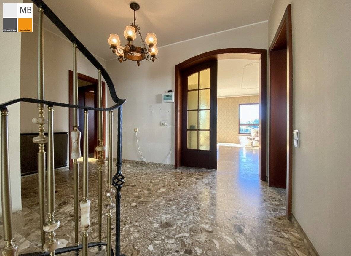 > > Ein Garten, der keine Wünsche offen lässt I MB IMMOBILIEN < <