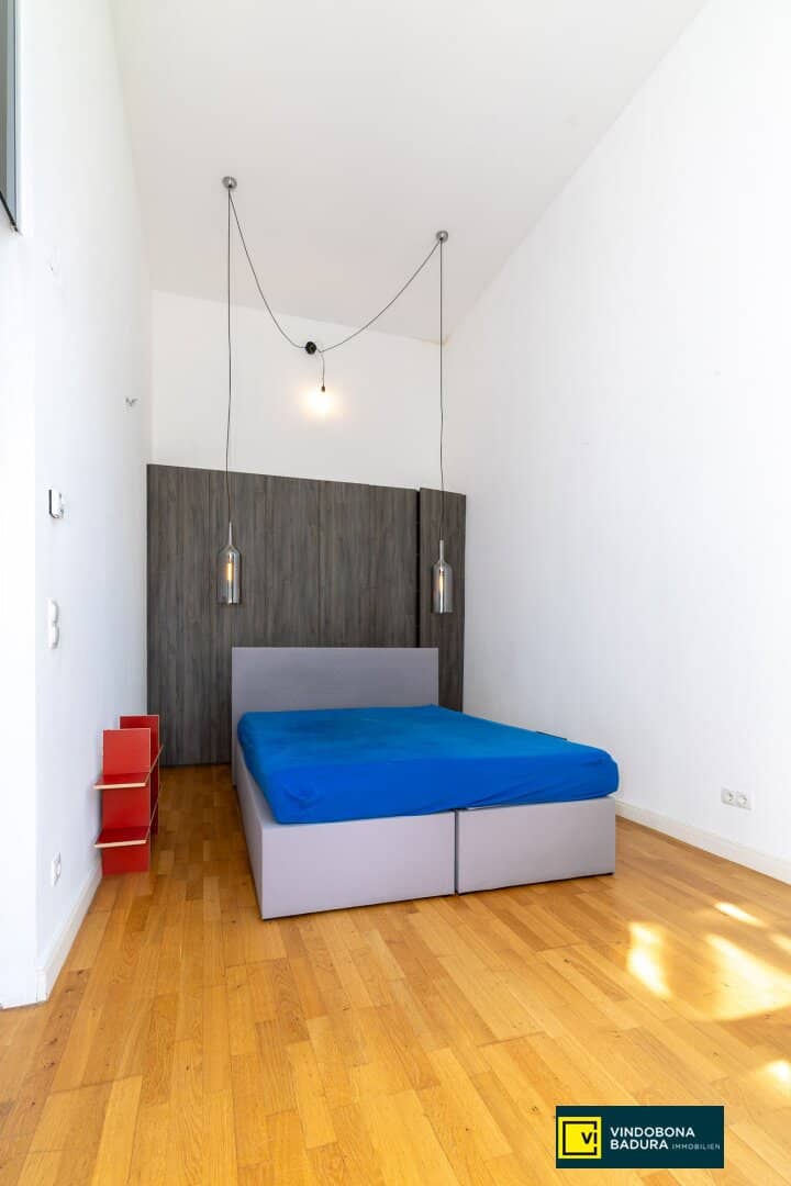 Living at Naschmarkt: Stylish 2-room apartment with terrace and feel-good comfort in a quiet courtyard location? Wait this is too long; correct version below for accuracy and natural English: Living at Naschmarkt: Stylish 2-room apartment with terrace and feel-good comfort in a quiet courtyard location over content to deliver. No stray characters.