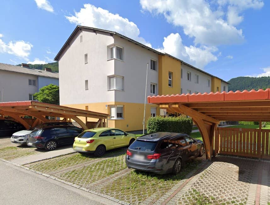 DREAM HOME OWNER OCCUPIED 4 ROOM APARTMENT IN REICHRAMING