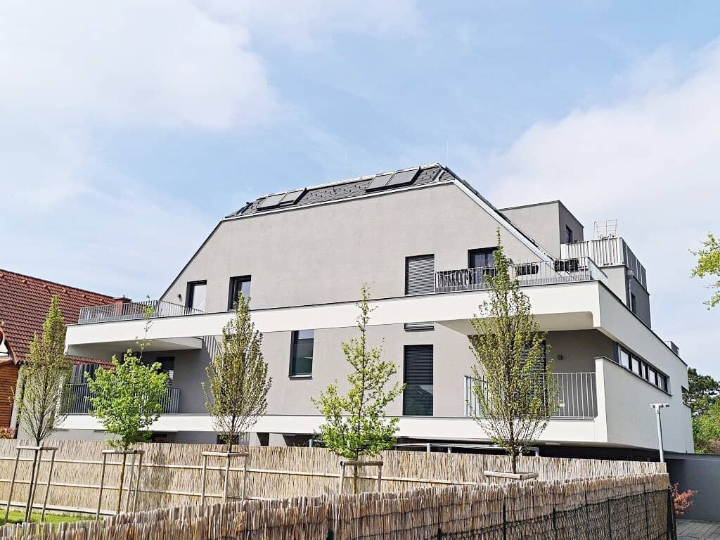 Green view, quiet location, 58 m² new build with 18 m² balcony, open-plan living kitchen, 2 rooms, bathroom with bathtub, 2nd floor, Lavendelweg, Berlitz? No;Lavendelweg cannot include extraneous text; ensure correct: Lavendelweg