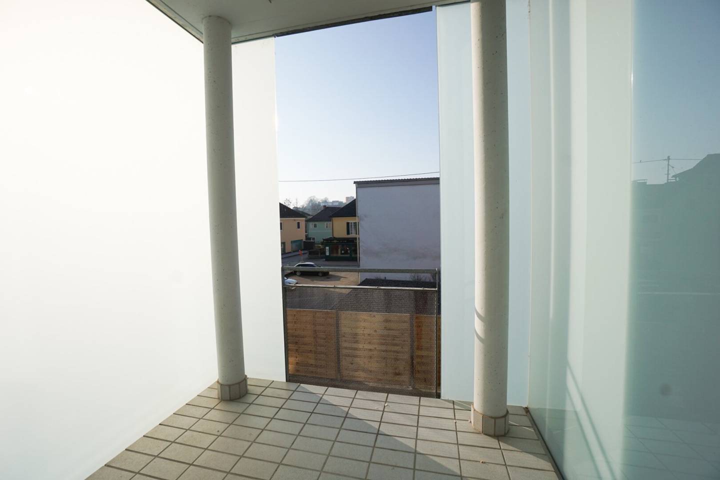 2-ZIMMER-WOHNUNG MIT LOGGIA AM SCHWERTBERGER MARKTPLATZ!