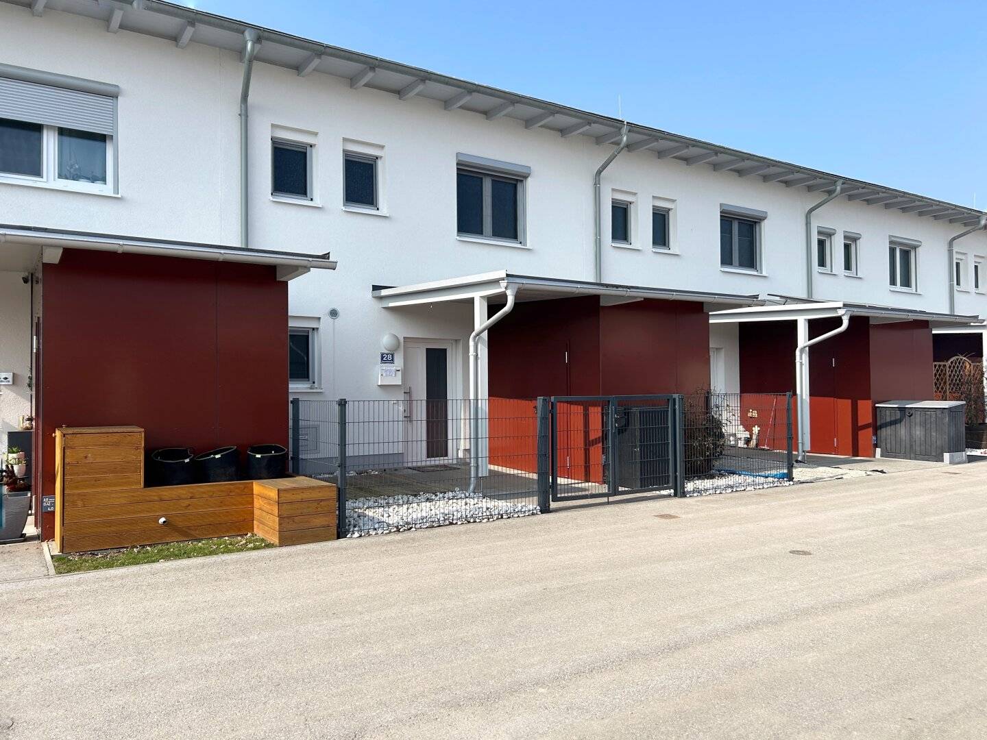 Modern townhouse with garden and garage in Attnang-Puchheim