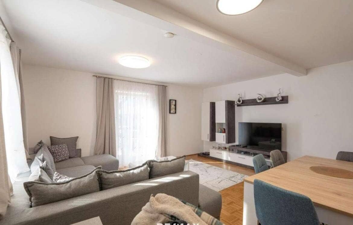 Cozy 3 room apartment with garden and parking space