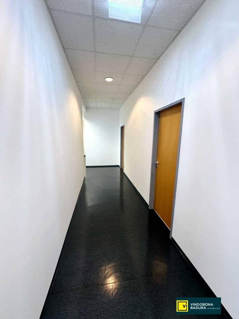 289 m² office space in close proximity to the subway
