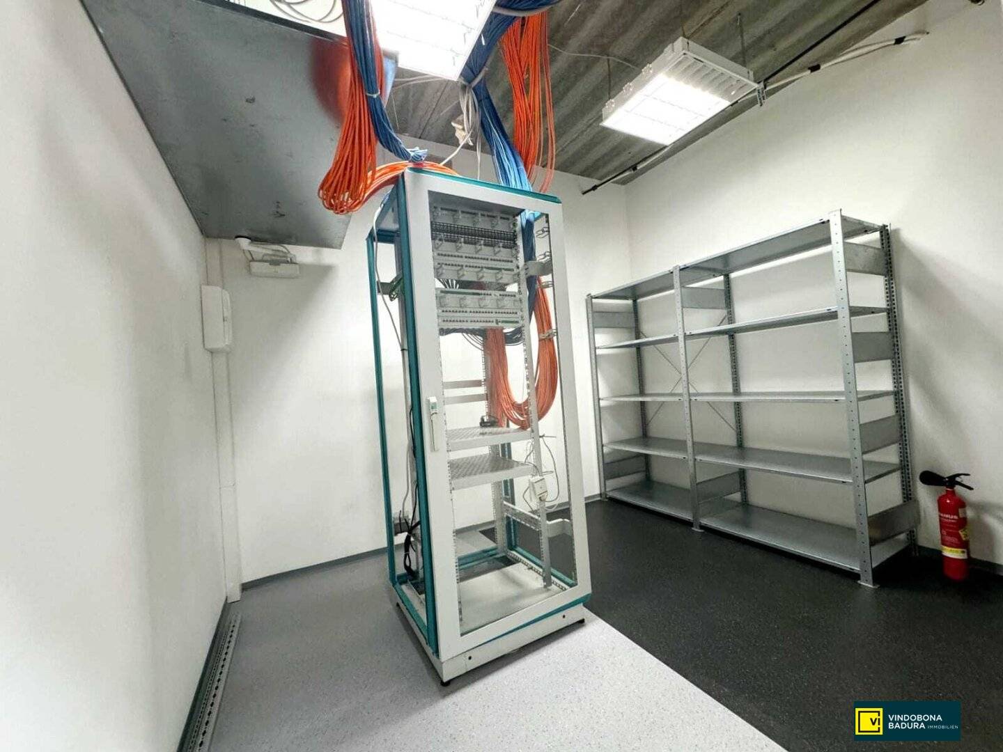 289 m² office space in close proximity to the subway