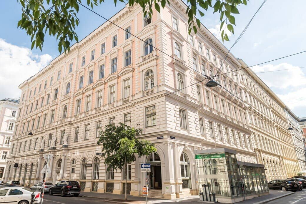 GONZAGAGASSE, representatives 147 m2 Altbaubüro - Kanzlei, 4 Zimmer, Teeküche, Sanitäranlagen, Parketten, U2/U4-Nähe
