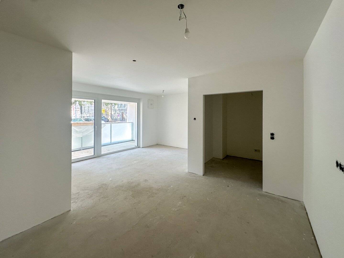 Moderne 2-Zimmer-Genossenschaftswohnung mit Loggia direkt am Stadtplatz in Mauthausen - Für Personen ab 50 Jahren