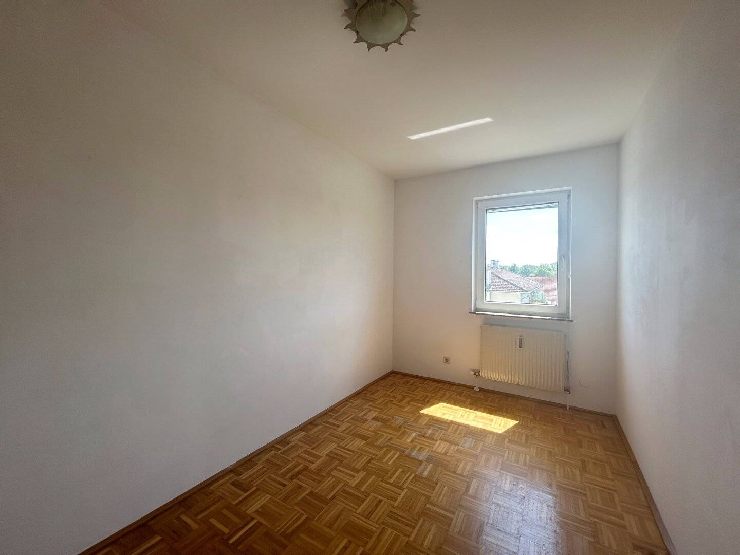 For sale apartment with three rooms in Langenstein Dream Home