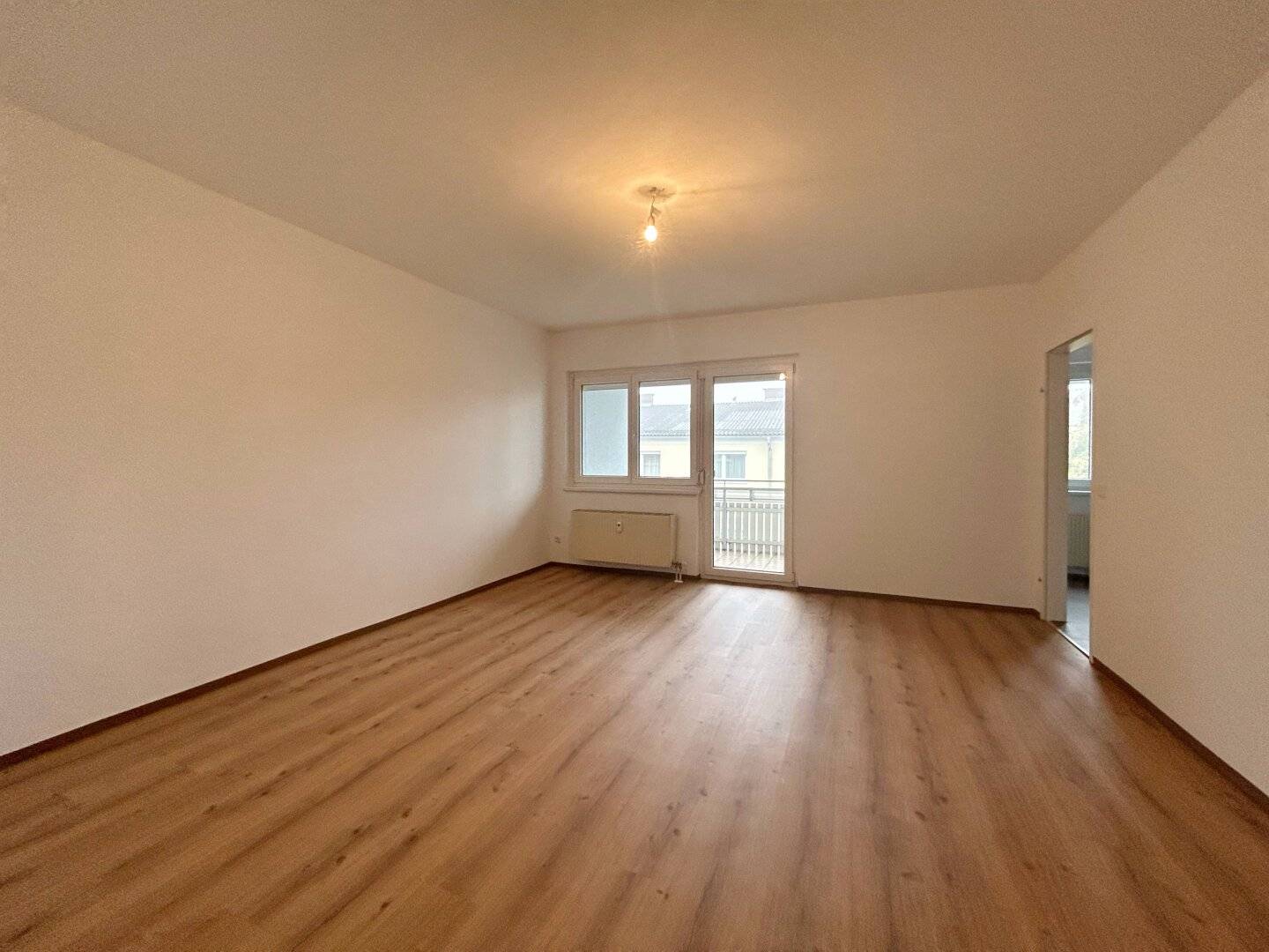 3 room apartment in Wartberg with balcony and parking space