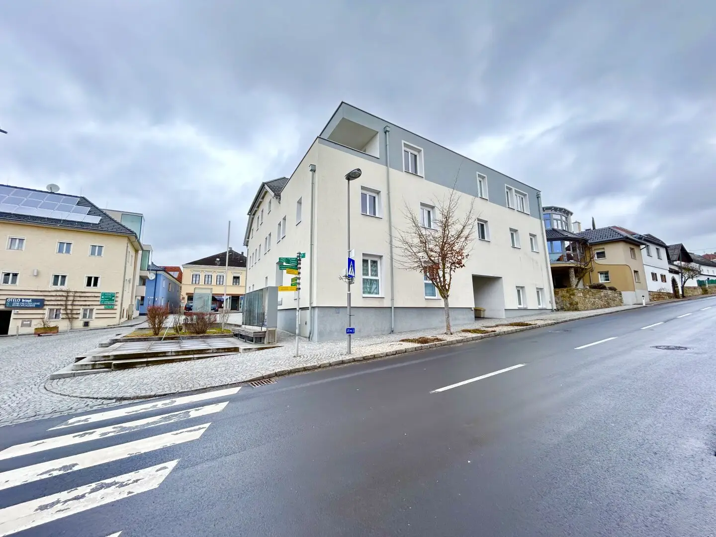 BRIGHT 2-ROOM APARTMENT WITH LOGGIA IN NEUMAKRT– WELL MAINTAINED 87.88 m²