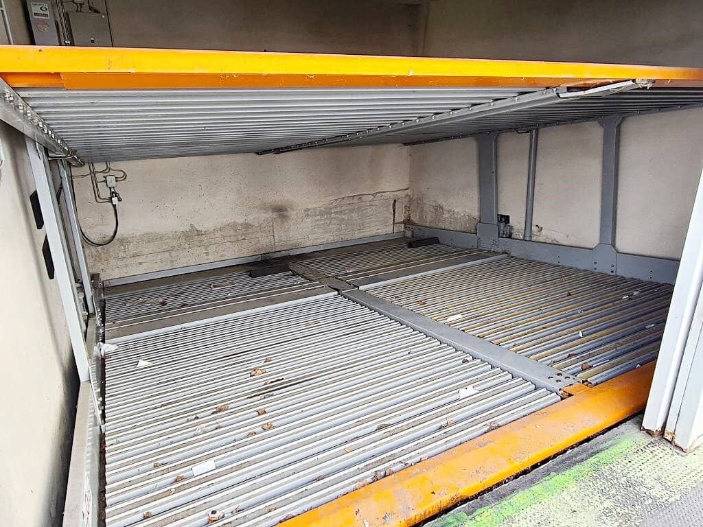 HILSCHERGASSE, unlimited rental, 2 free-standing garage parking spaces (duplex), near U4/U6
