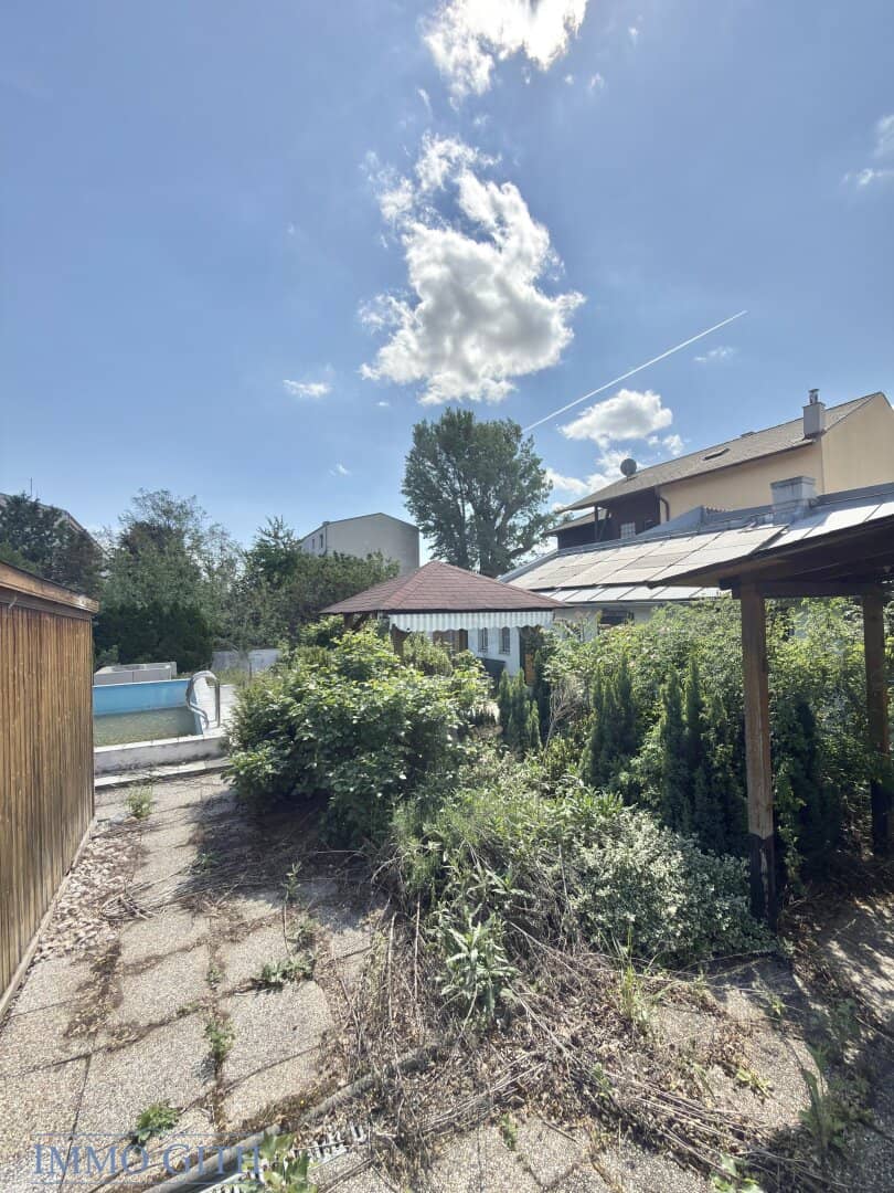 RUHIGE SACKGASSENLAGE MIT POTENZIAL – 652 M² GRUNDSTÜCK MIT EINFAMILIENHAUS, POOL &amp; EINREICHPLAN IN GUNTRAMSDORF ZU KAUFEN!