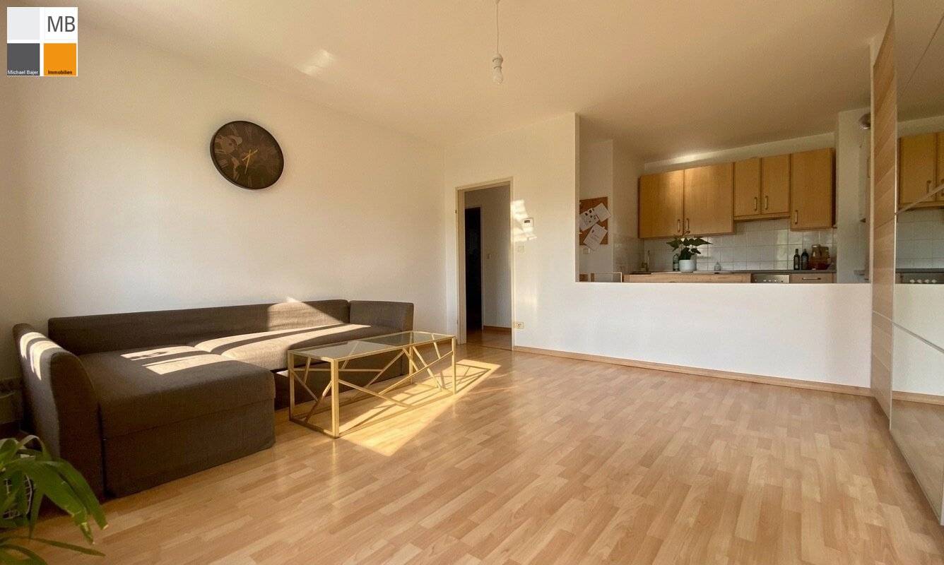 > >  Westblick ins Grüne mit Abendsonne I MB IMMOBILIEN  < <