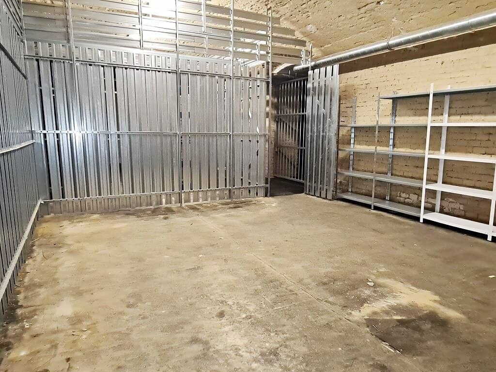 BÖRSE-NÄHE, ESSLINGGASSE, 31 m2 Lagerraum, Belüftung, Estrichboden, Kellergeschoß ohne Aufzug