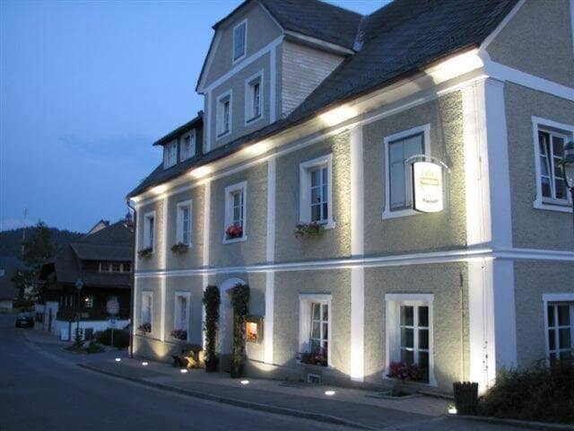 Restaurant mit der Hauben-Niveau mit 6 Hotelzimmer in Oststeiermark provisionsfrei für Käufer - attraktive Chance für Gastronomen