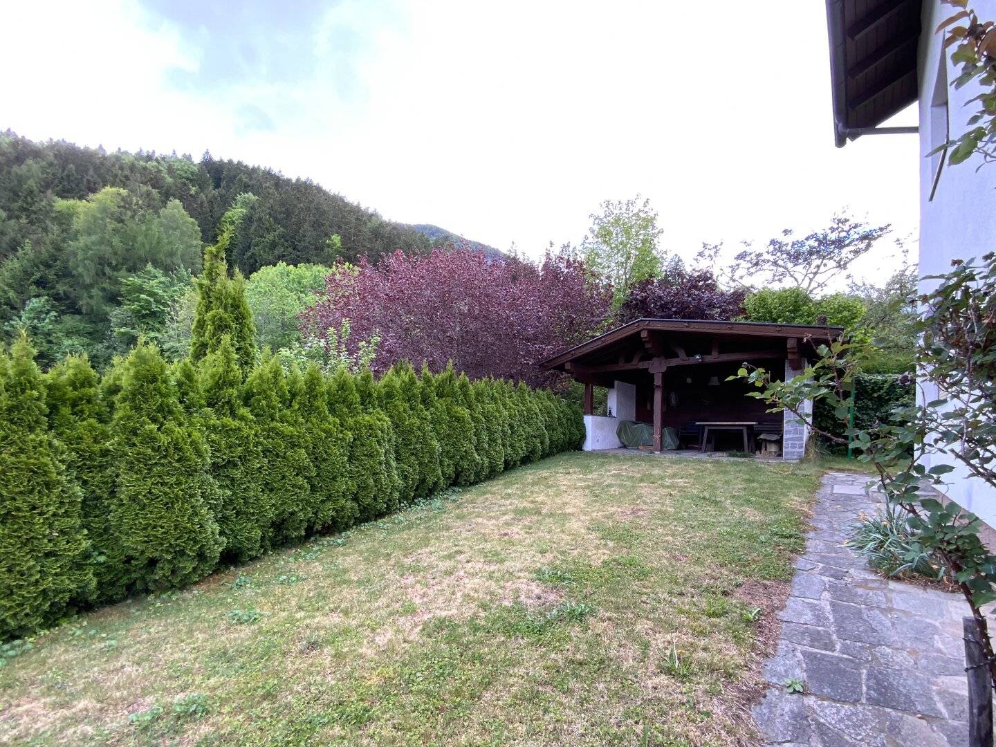 Großes Haus mit Potential - auf 1160 m² Grundstück, Sonnenlage