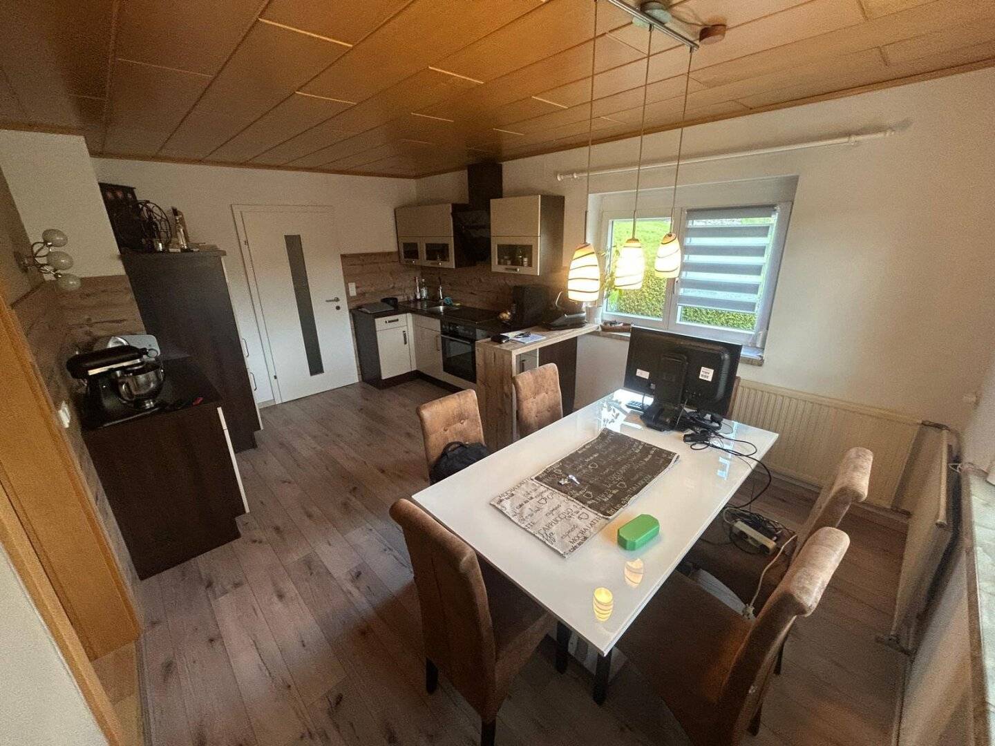Eigennutzen oder Vermieten: Modernisiertes Zweifamilienhaus 195m² mit 6 Zimmern , nähe Liebenfels / Glanegg / Kadöll in Kärnten  € 419.000