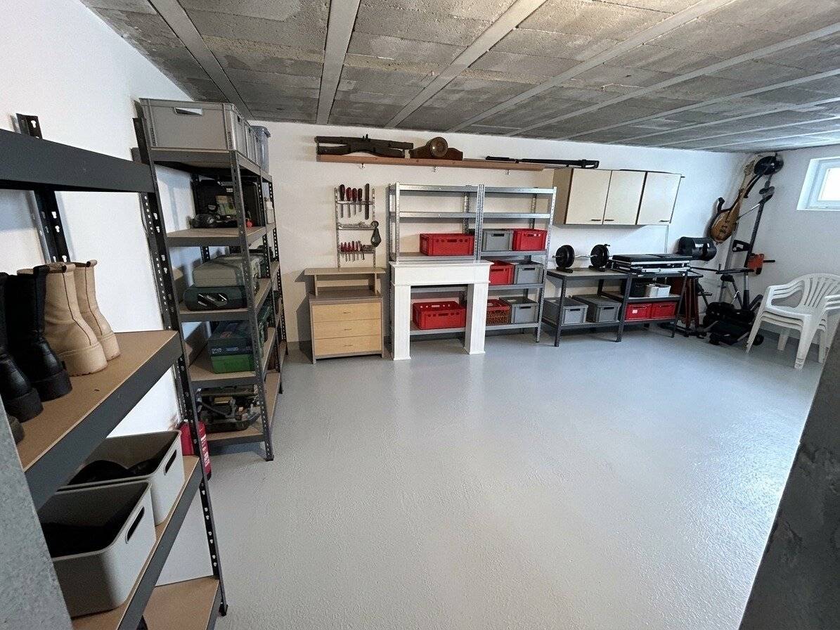 Eigennutzen oder Vermieten: Modernisiertes Zweifamilienhaus 195m² mit 6 Zimmern , nähe Liebenfels / Glanegg / Kadöll in Kärnten  € 419.000