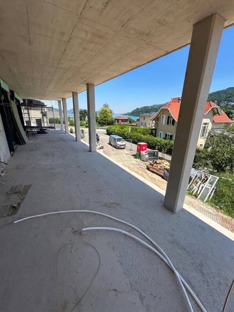 Rohbau fertig in Reifnitz: Eigentums Wohnungen  200 Meter vom See weg, 100% Wörther See Blick, nur 6 Wohneinheiten mit Lift !