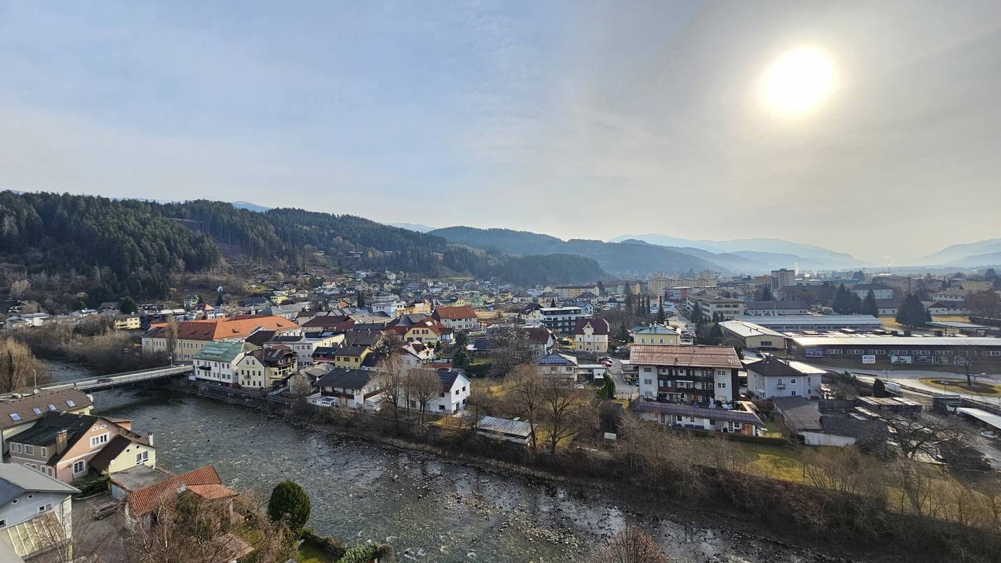 10. Stock mit traumhafter Aussicht. 3-Zimmer-Wohnung in Spittal/Drau zum Kauf.