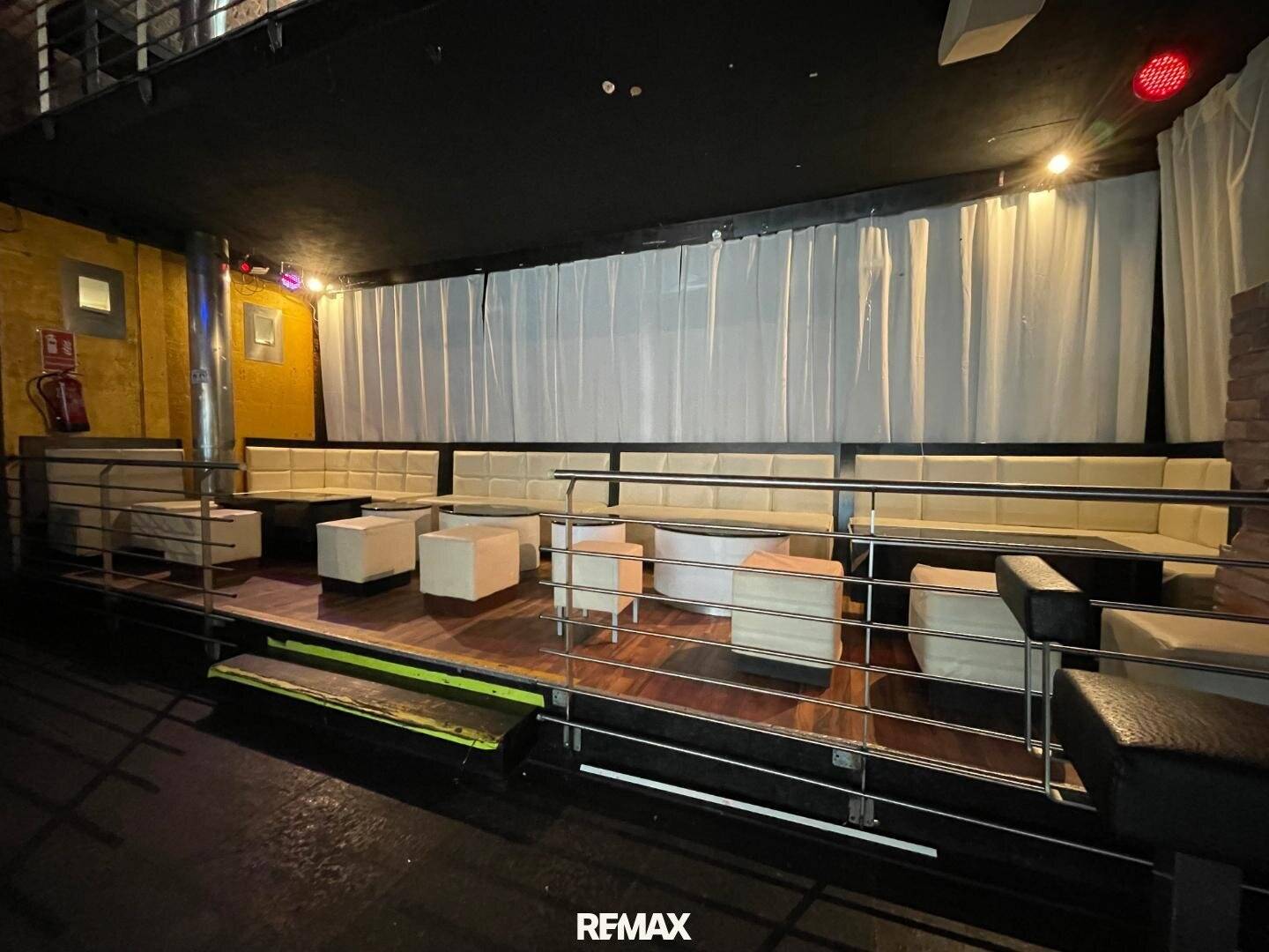 Disco/Club in perfect location near a subway station