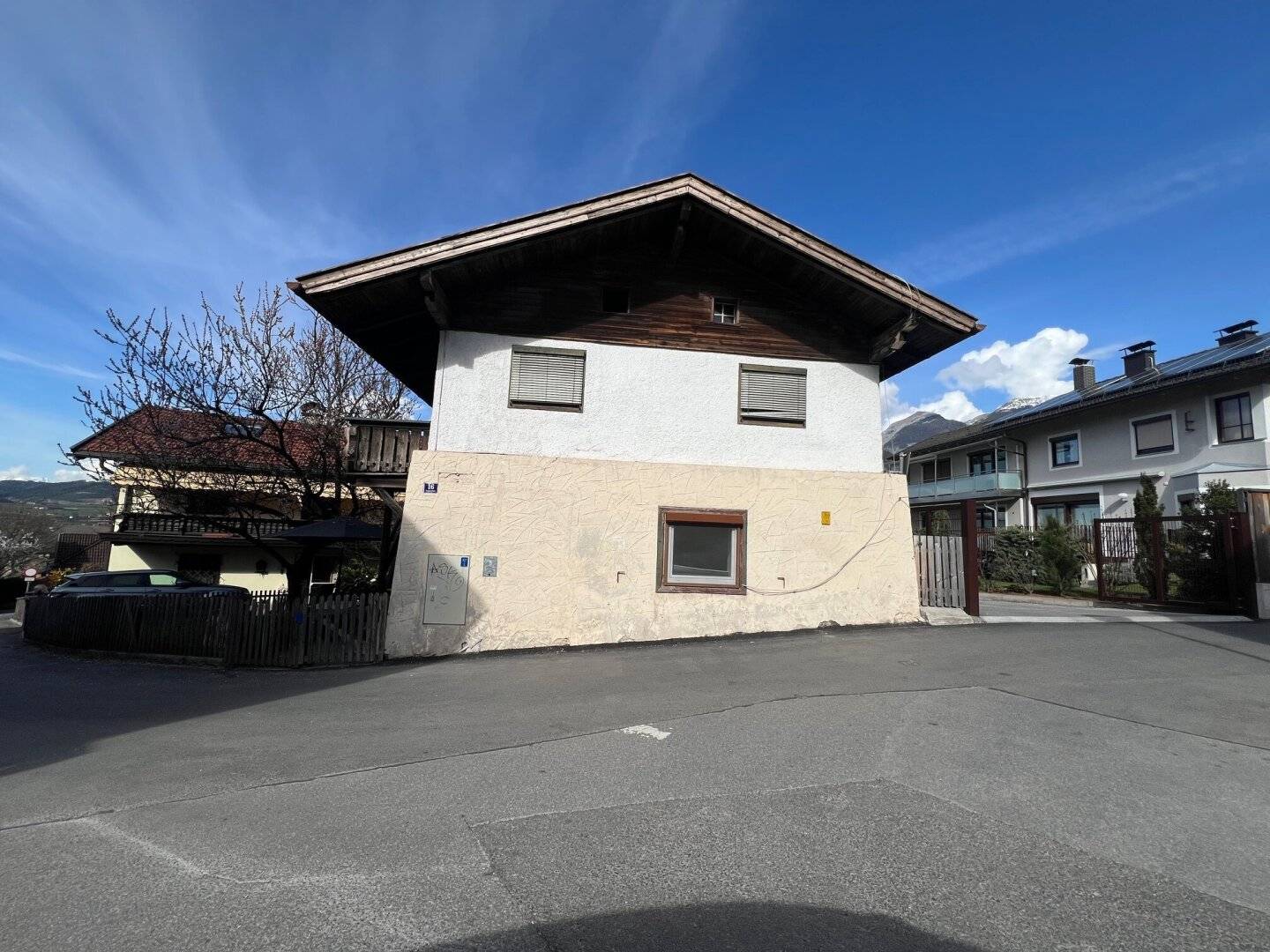 Altes Knappenhaus mit 2 getrennten Wohnungen, Sonnenlage