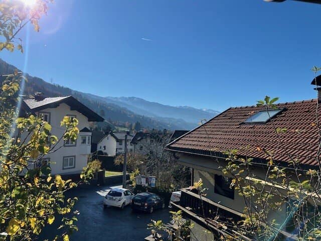 Altes Knappenhaus mit 2 getrennten Wohnungen, Sonnenlage