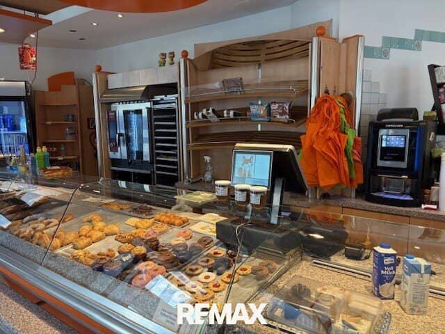 Cafe' Bakery for sale
