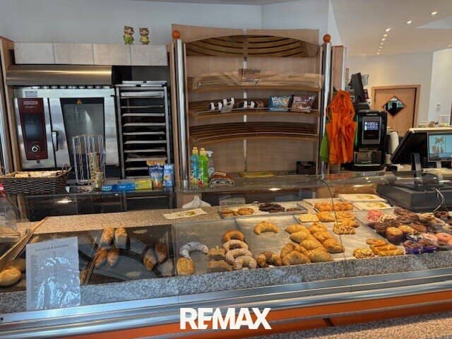 Cafe' Bakery for sale