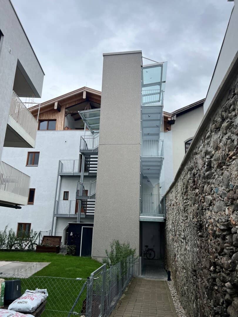 Anlegerobjekt Schwaz: großes Wohngebäude mit 12 Wohnungen, in guter Lage Schwaz