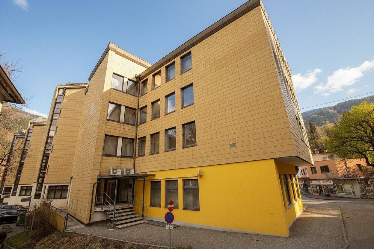 Geschäftsräume mit Parkplatz zu verkaufen