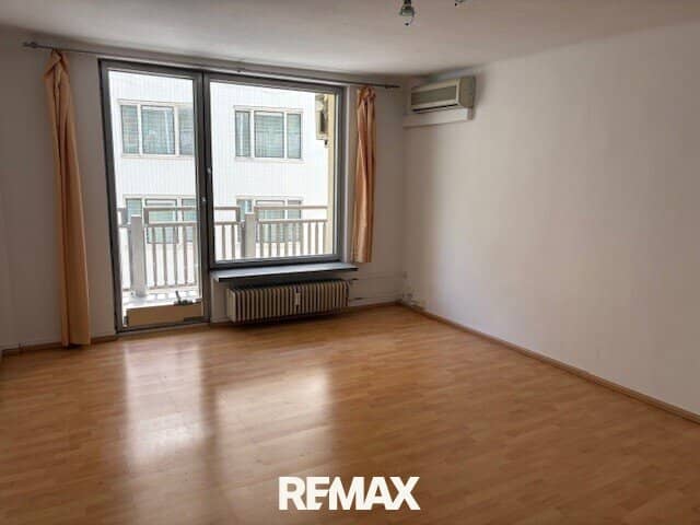 Loggia-Wohnung inkl. Hz und WW im Zentrum von Wien !