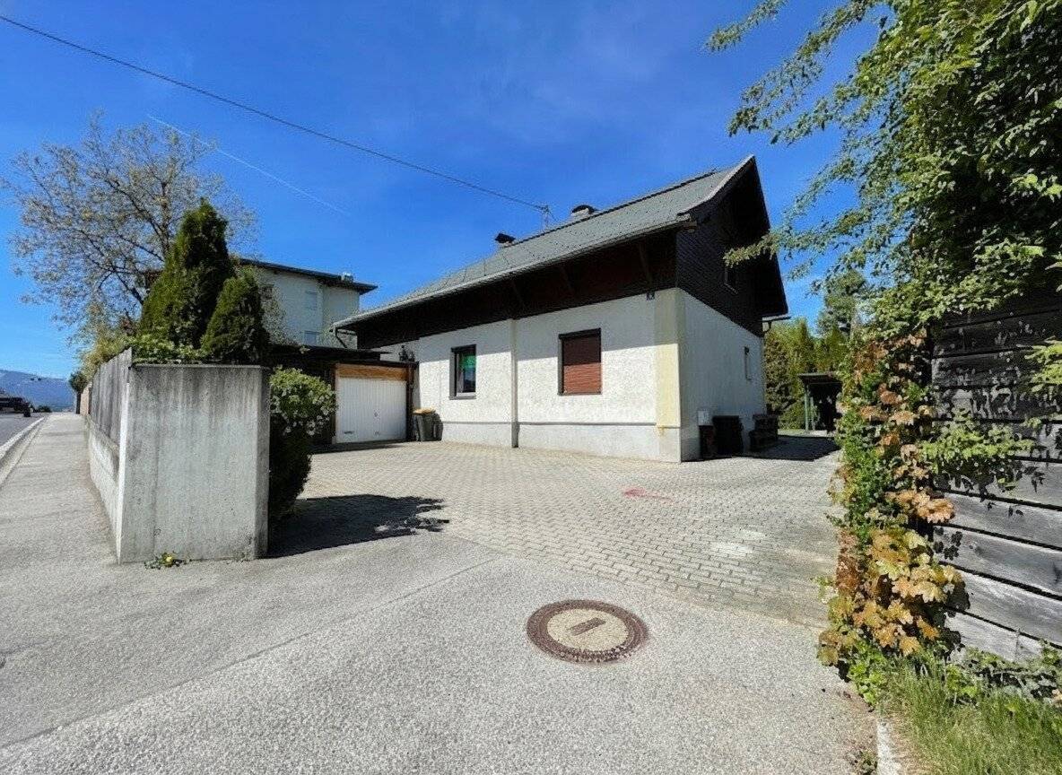 Property with plenty of space for sale near Villach and Ossiacher See
