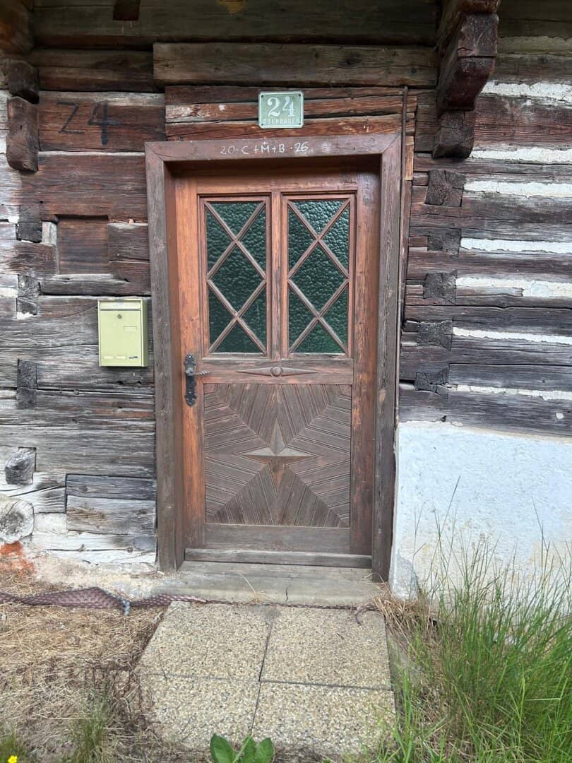 Charming farmhouse in Himmelberg living space 100 m², building plot 563 m² renovation required, € 129,000