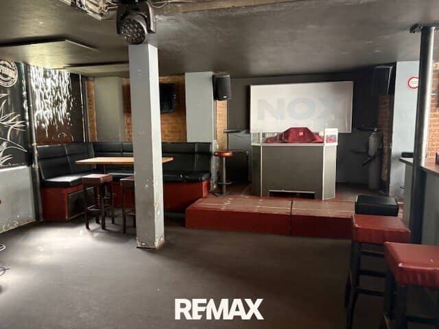 Bar club disco in perfect location near subway station