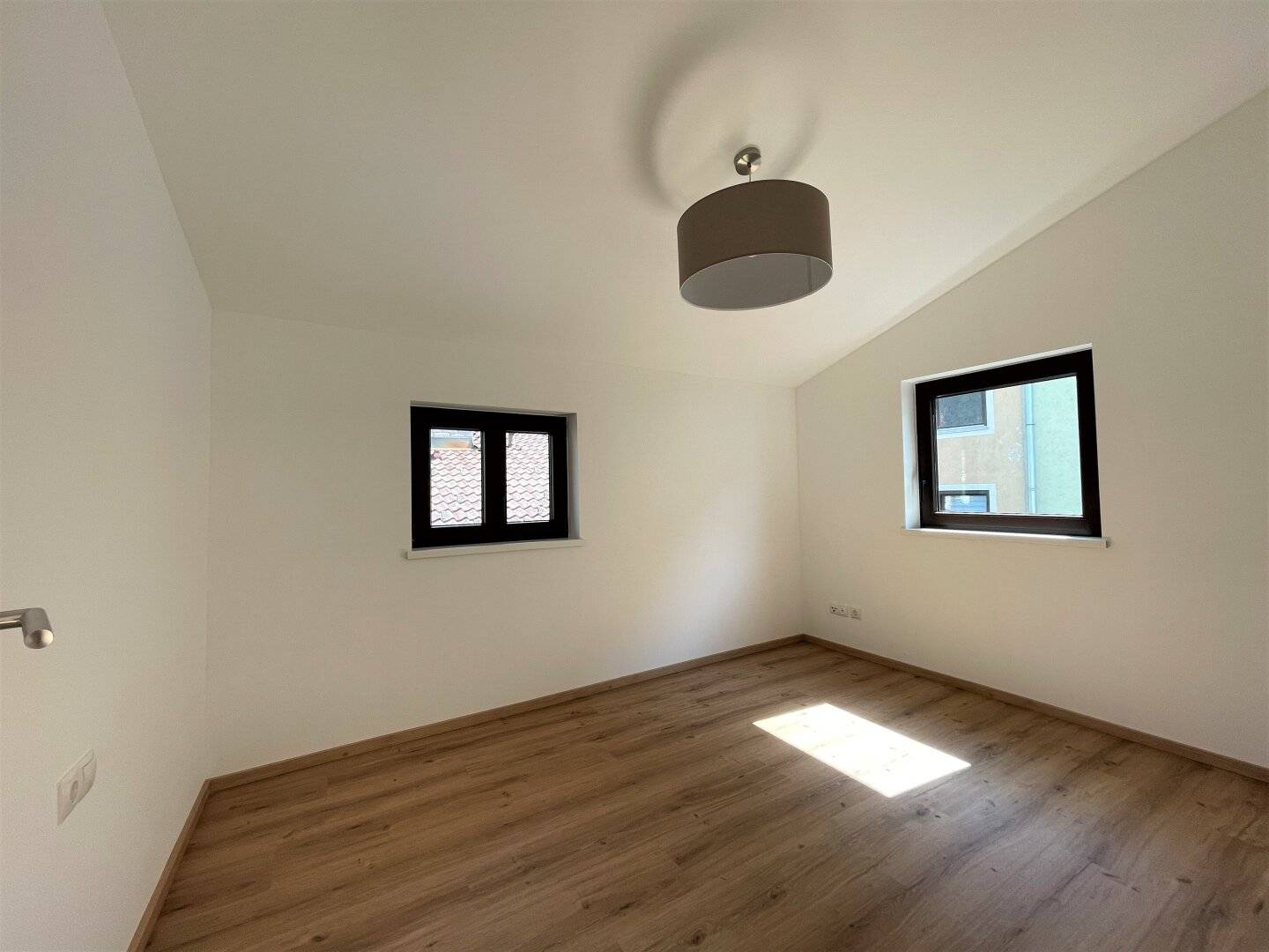 Sofortbezug möglich - Dachgeschoßwohnung- Top 06 -  4 Zimmer, 6130 Schwaz