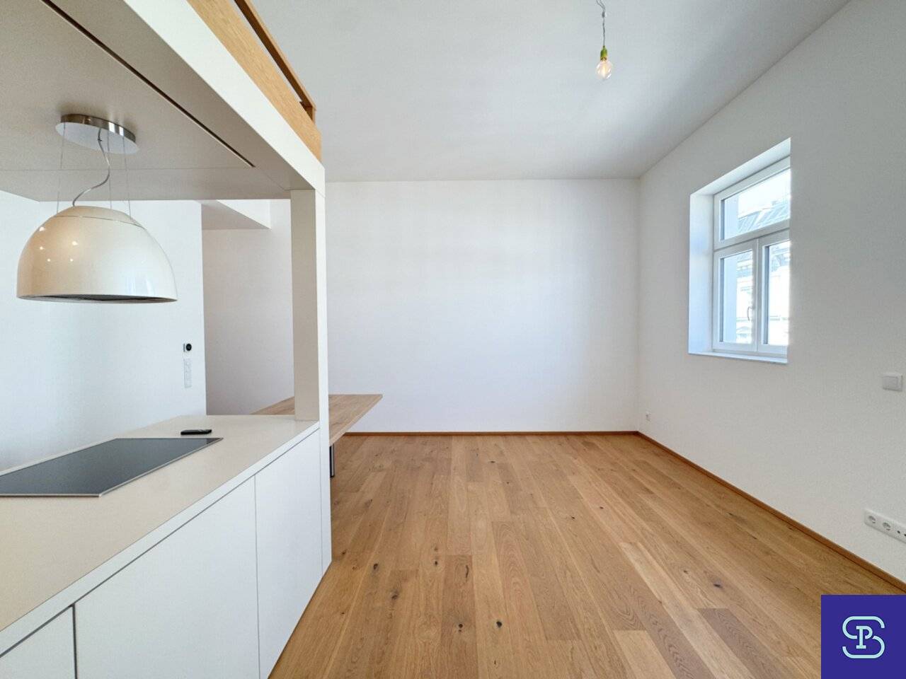 Sommer-Aktion: Klimatisierter 44m² DG-Ausbau im revitalisierten Altbau mit Lift - 1050 Wien