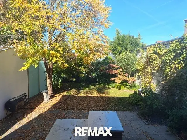Modern one and two family house also suitable as practice or office with elevator in 2100 Stetten barrier free,