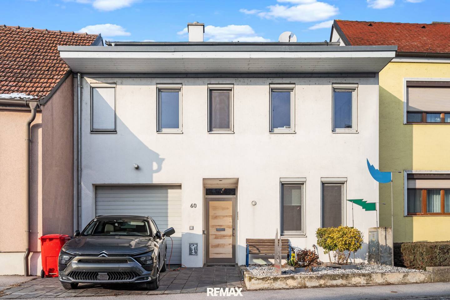 Modernes Ein-/Zweifamilienhaus auch als Praxis/Kanzlei mit Aufzug in 2100 Stetten - Barrierefrei!